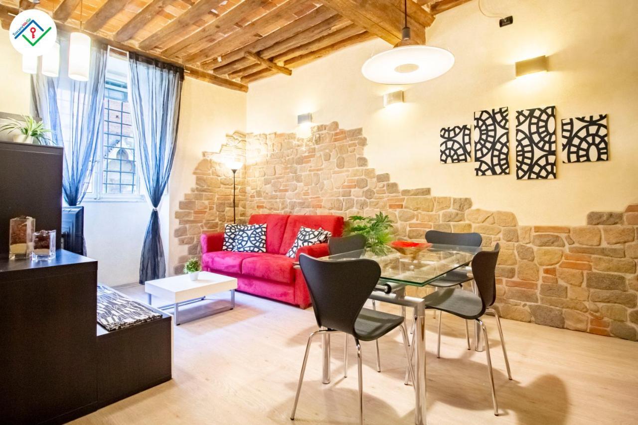 Antica Piazza Apartment By Tuscanywego Lucca Exterior photo